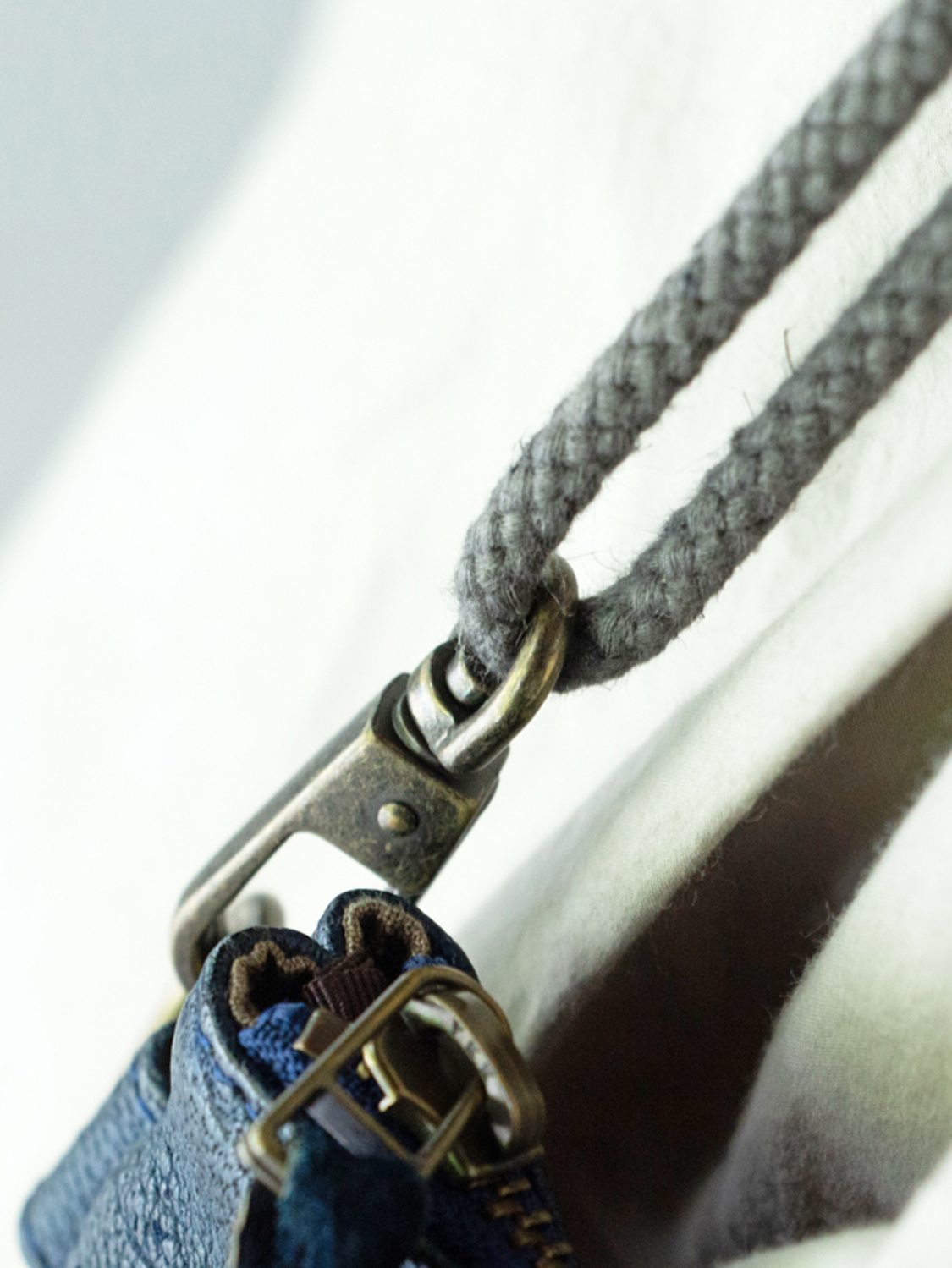 縁日 熊革 サコッシュ