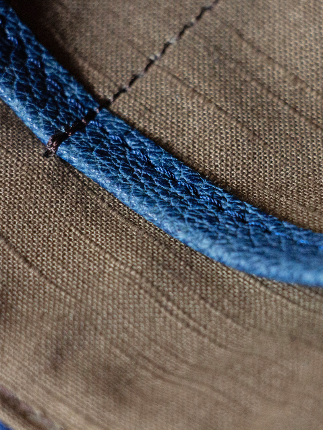 縁日 熊革 サコッシュ