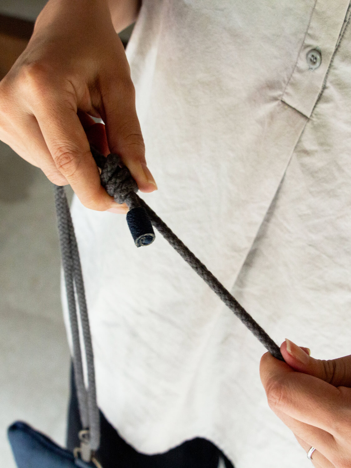 縁日 熊革 サコッシュ