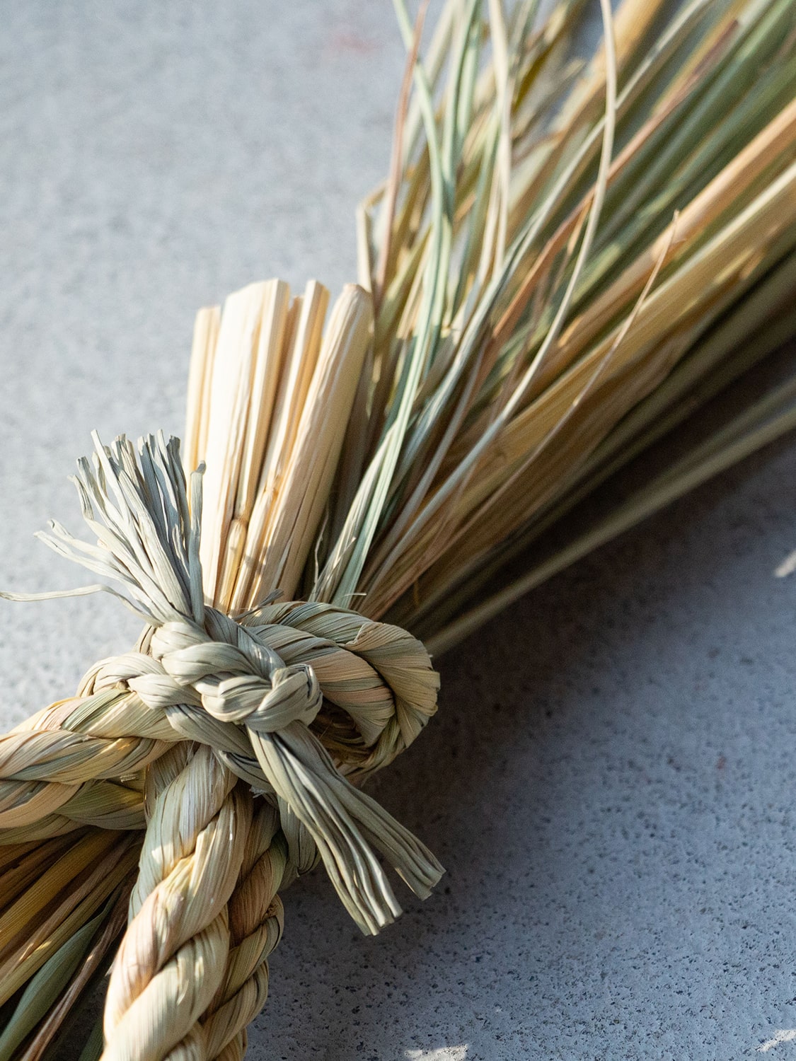 山から福がおりてくる しめ飾り 宝珠稲穂三段（ほうじゅいなほさんだん）