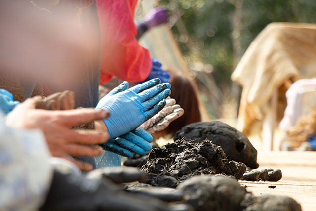 正藍冷染　藍玉作り