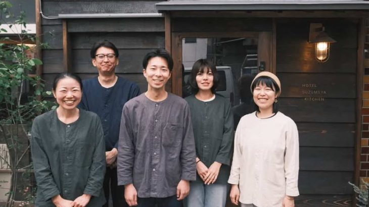 迎える人の装い。築地・すずめやと、縁日の服