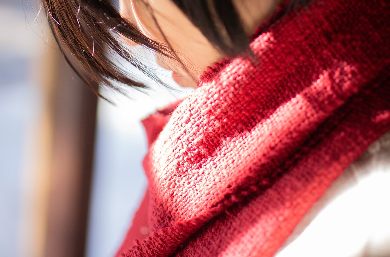 鄙子さんのガラ紡マフラー 坂口鄙子（さかぐちひなこ）