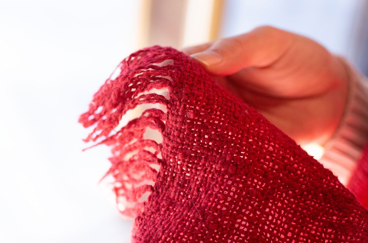 鄙子さんのガラ紡マフラー 坂口鄙子（さかぐちひなこ）