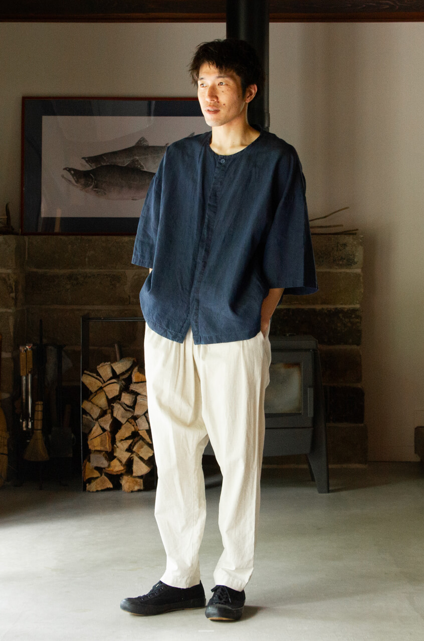 ダボシャツ　DABO SHIRT indigo 麻  着用イメージ