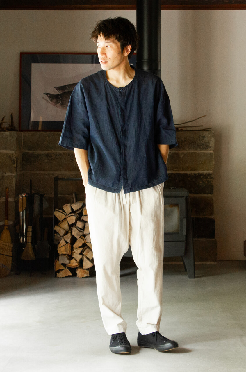 ダボシャツ　DABO SHIRT indigo 麻  着用イメージ
