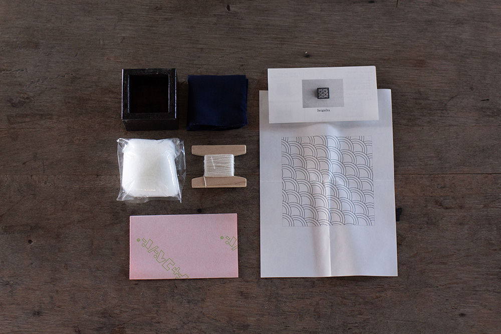 Iwayado craft 針山キット（青海波）