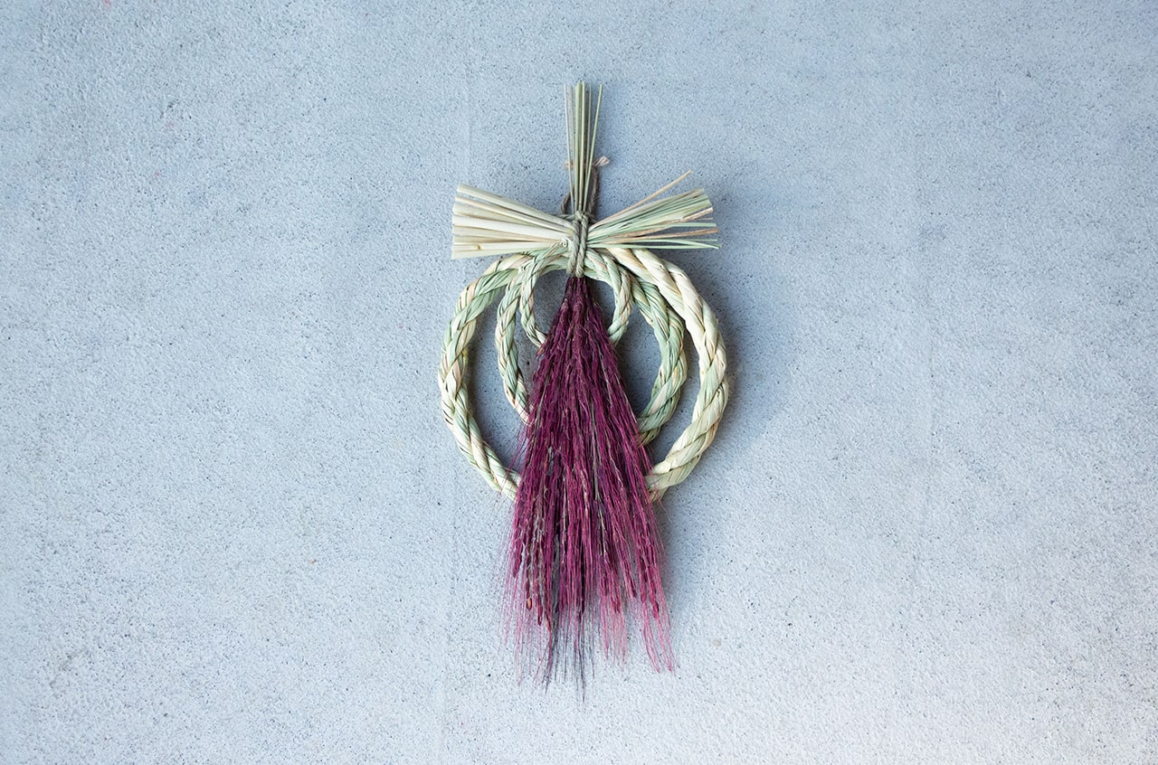 山から福がおりてくる しめ飾り 鯉目御縁（赤）（こいめごえん あか）