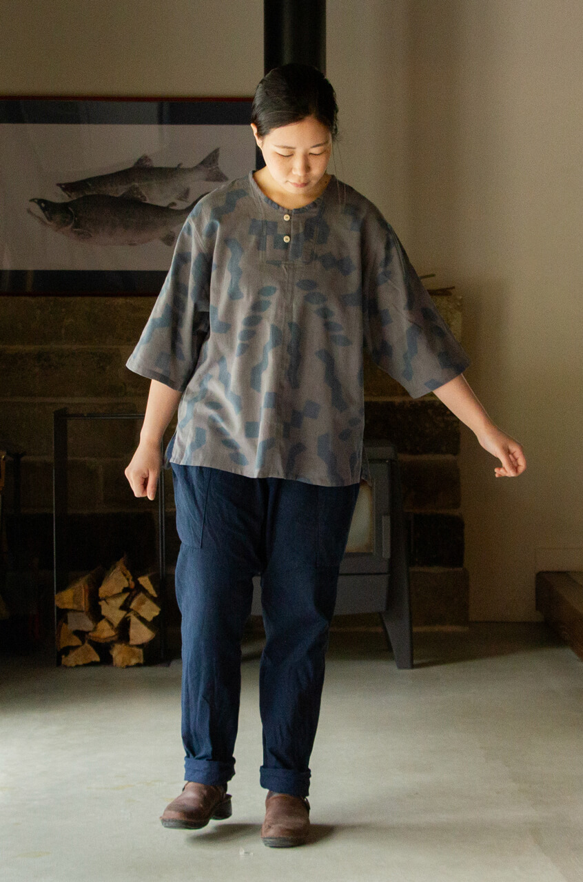 手ぬぐいシャツ 小田中耕一 縁日 神楽 着用イメージ